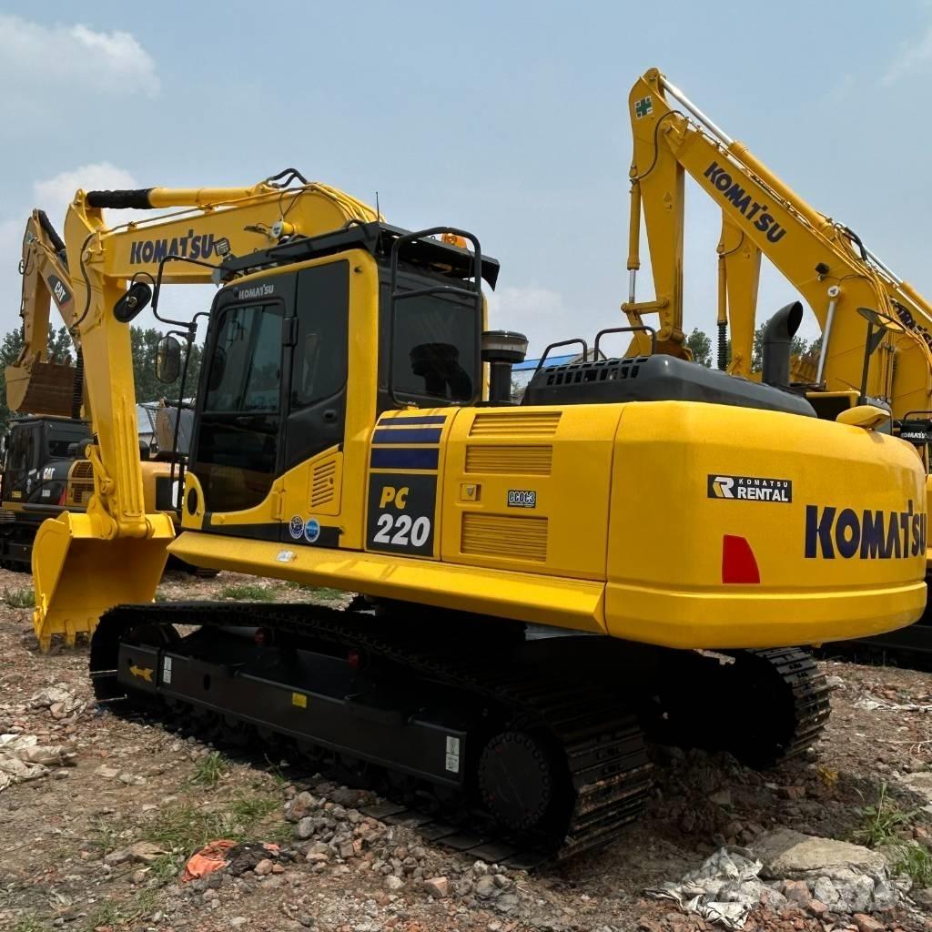 Komatsu 220-8 Гусеничные экскаваторы
