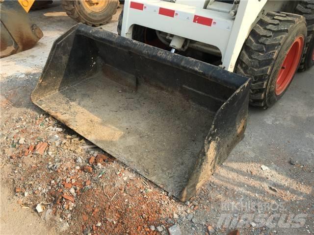 Bobcat S 130 Мини-погрузчики