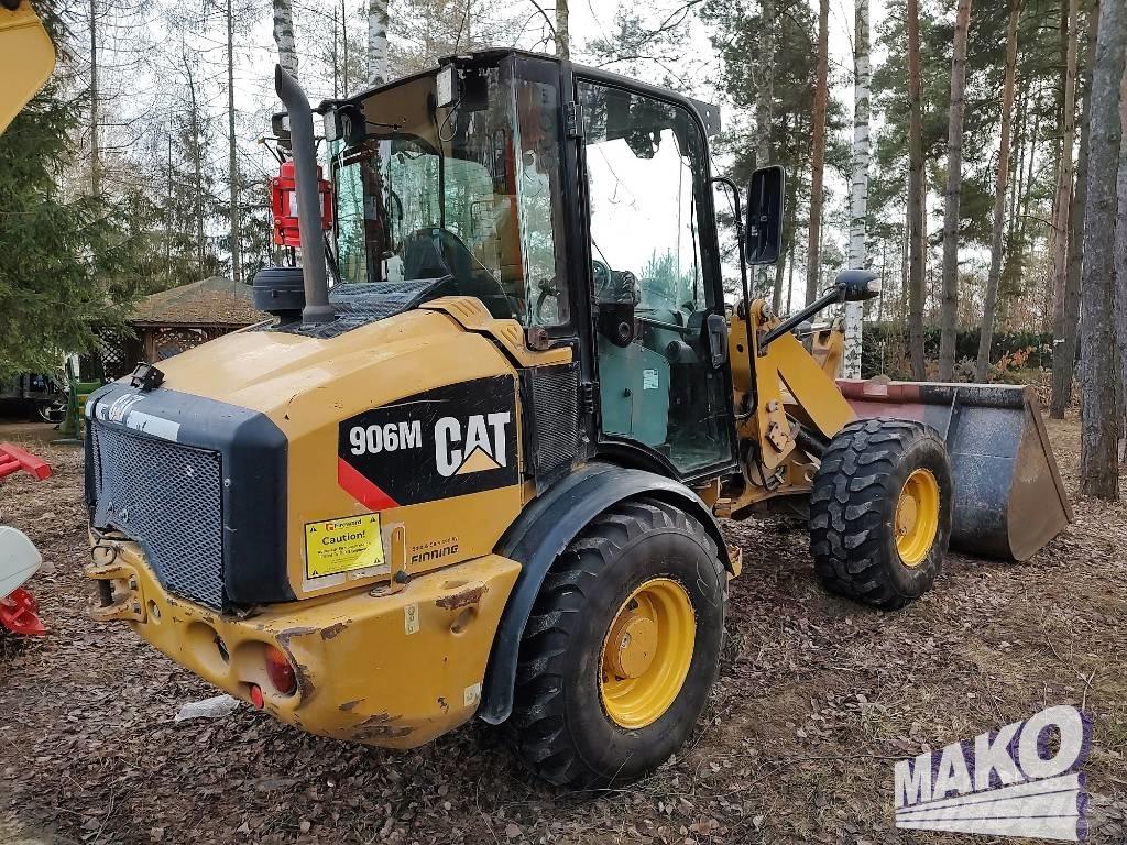 CAT 906 Фронтальные погрузчики