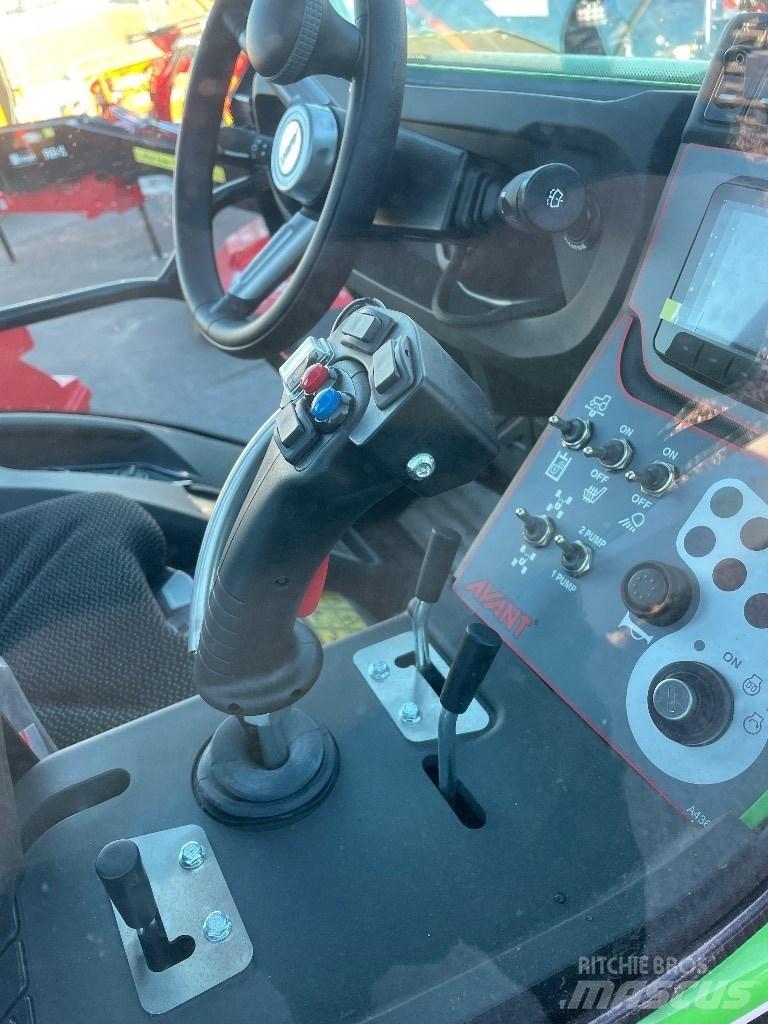 Avant 860 i Многофункциональные сельскохозяйственные погрузчики