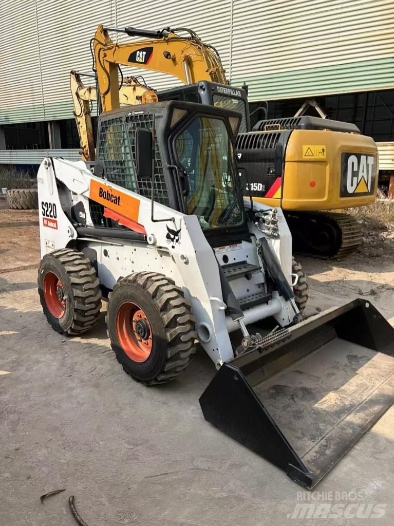 Bobcat S 220 Мини-погрузчики
