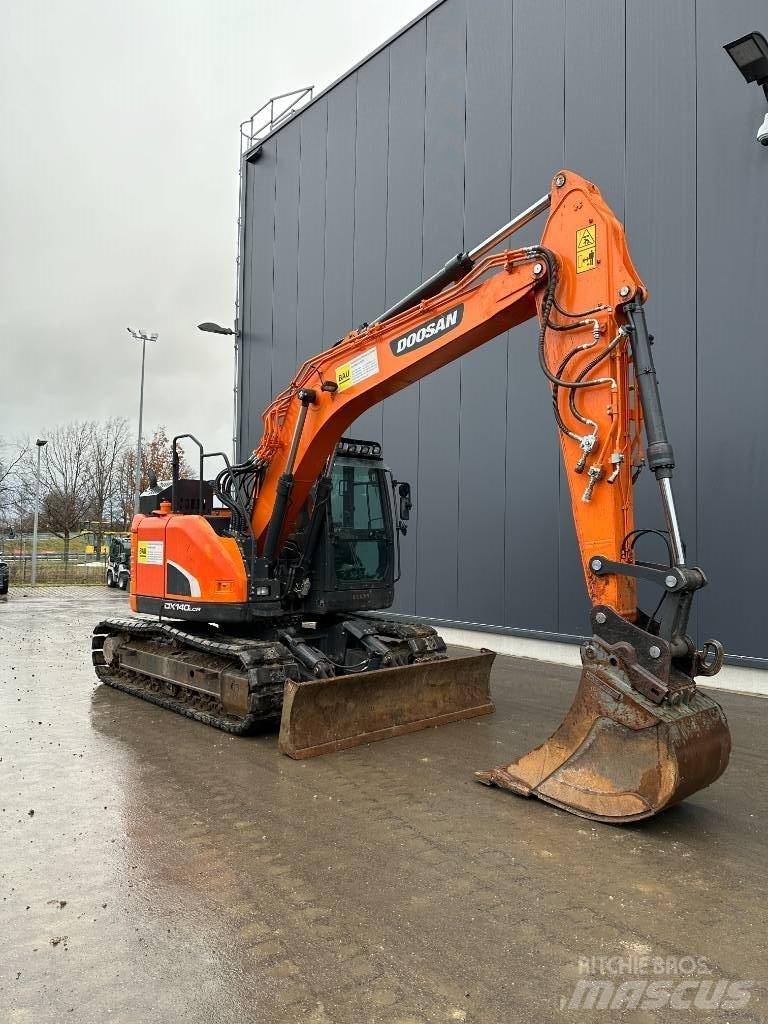 Doosan DX 140 LCR-5 Гусеничные экскаваторы