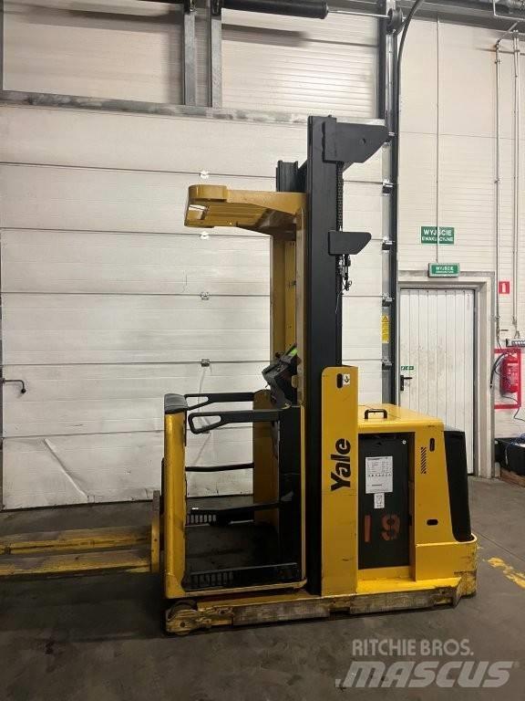 Yale MO 10 E Высотные комплектовщики