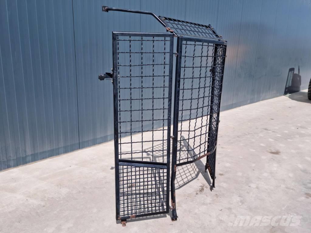 CAT 938K / 938M Кабины и интерьер