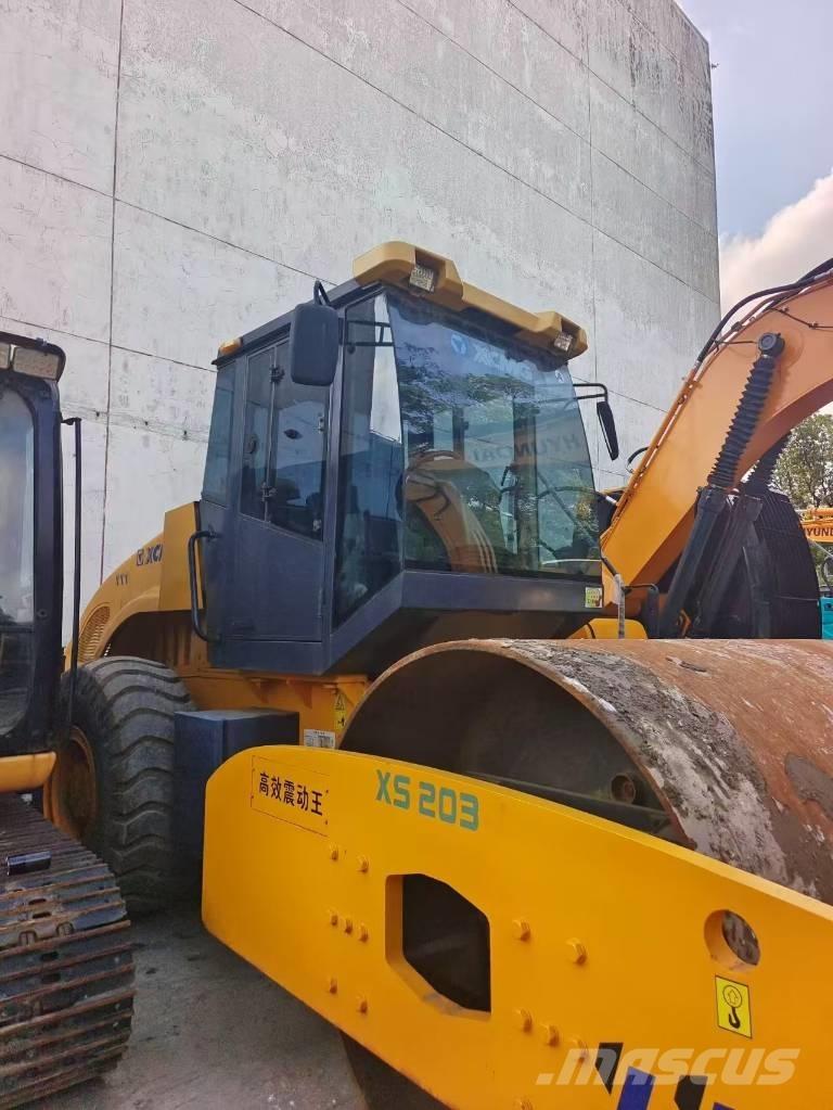 XCMG XS 202 J Грунтовые катки