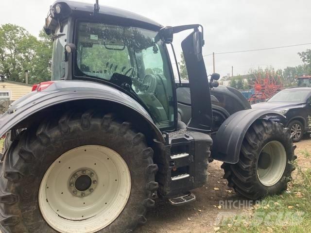Valtra T 174 EA Трактора