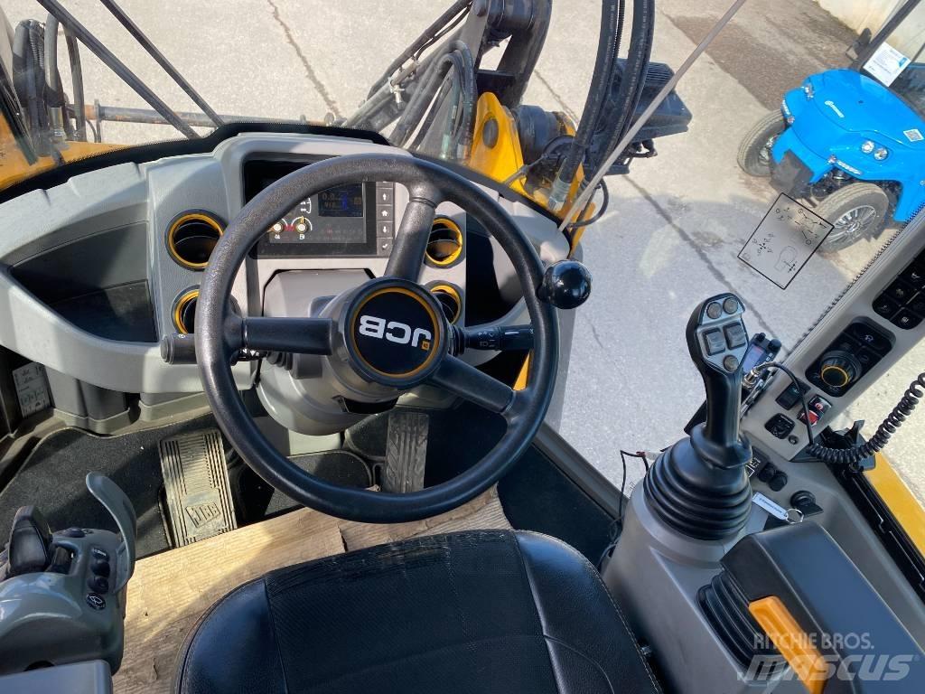 JCB 411 HT T4F Фронтальные погрузчики