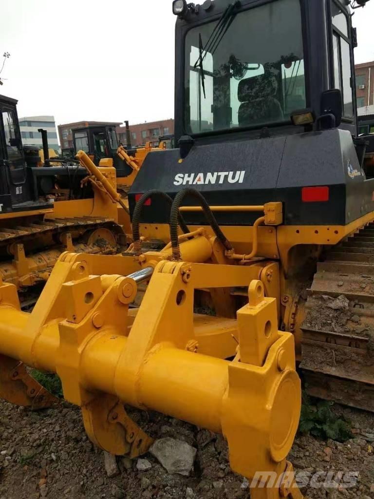 Shantui SD16 Гусеничные бульдозеры