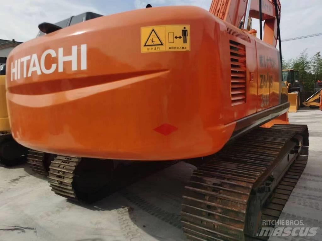 Hitachi ZX 240 Гусеничные экскаваторы