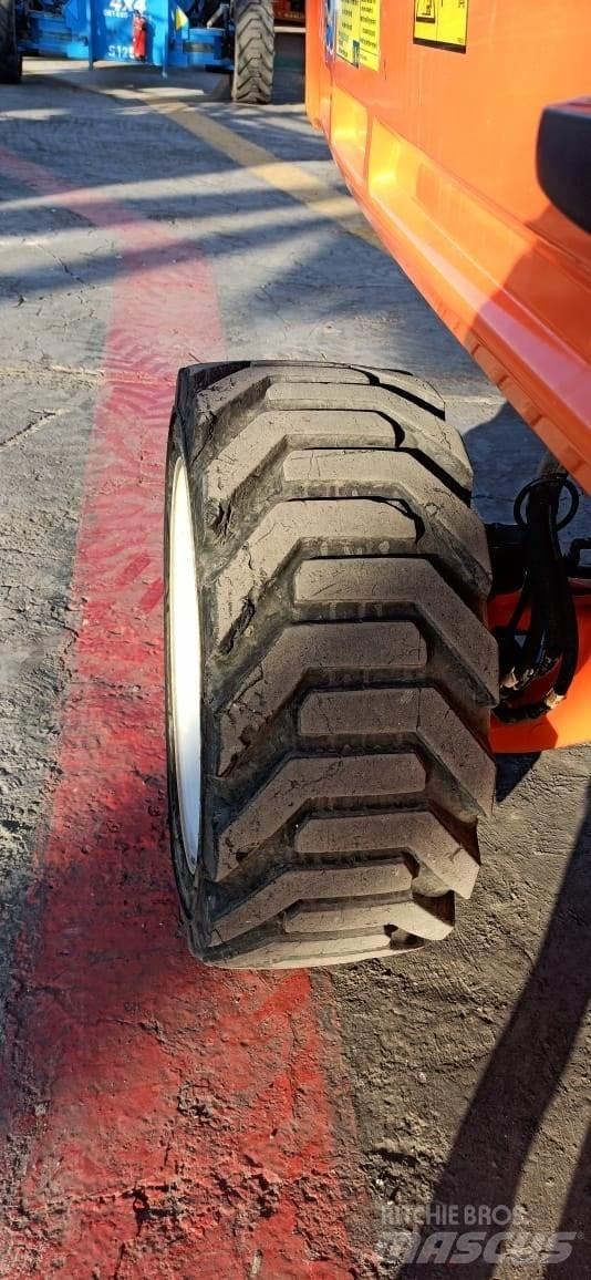 JLG 460SJ Телескопические подъемники