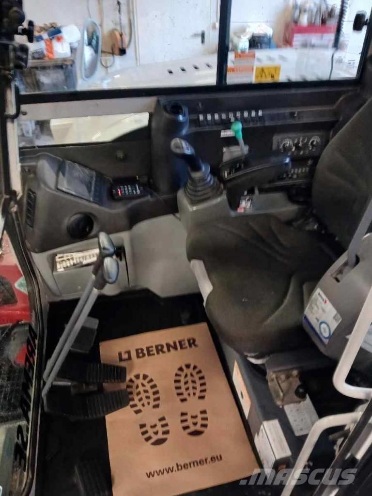 Takeuchi TB 290 Малые экскаваторы 7т-12т