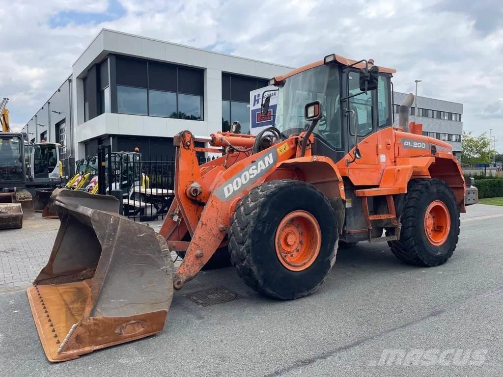 Doosan DL200-3 | A/C Фронтальные погрузчики