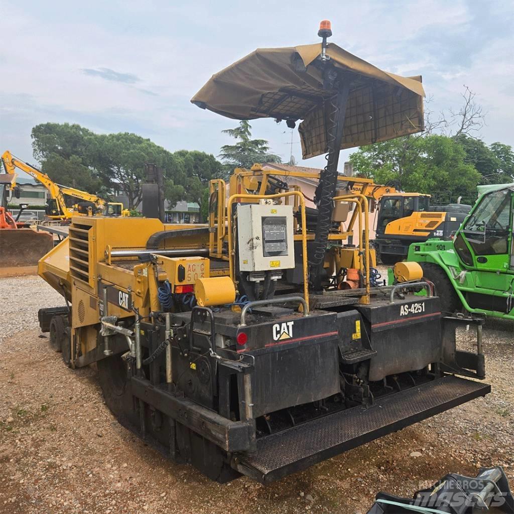 CAT AP 600 Асфальтоукладчики