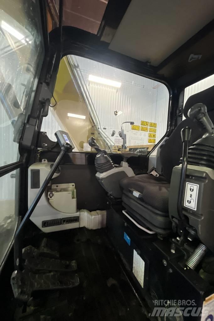 CAT 307E2 Малые экскаваторы 7т-12т