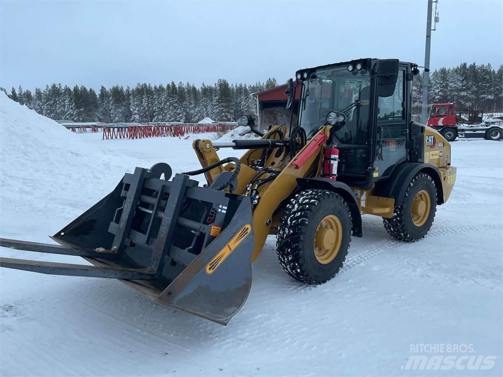 CAT 906 High Spec Фронтальные погрузчики