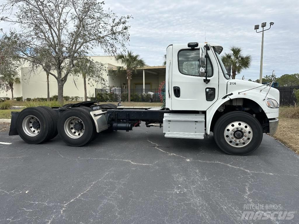 Freightliner M2 Седельные тягачи