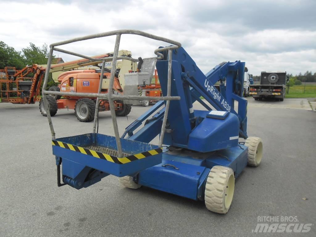 UpRight AB38N Коленчатые подъемники