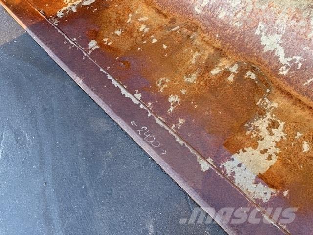 Manitou USED BUCKET Ковши