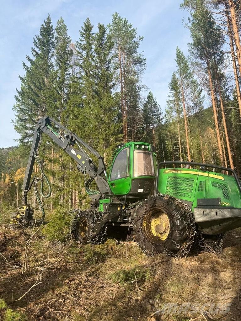 John Deere 1170 E Харвестеры