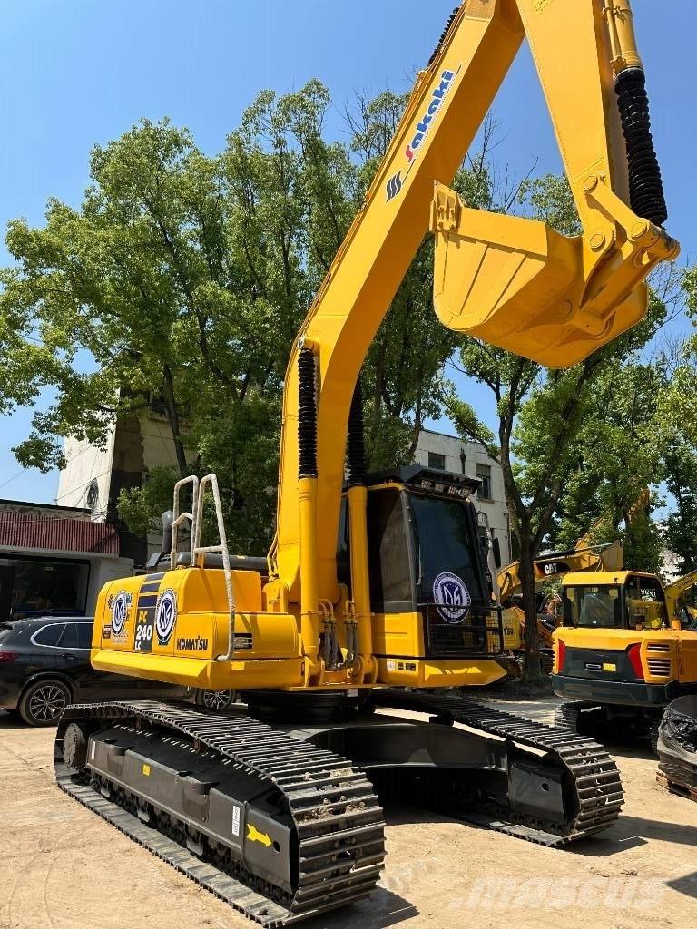 Komatsu PC 240 Гусеничные экскаваторы