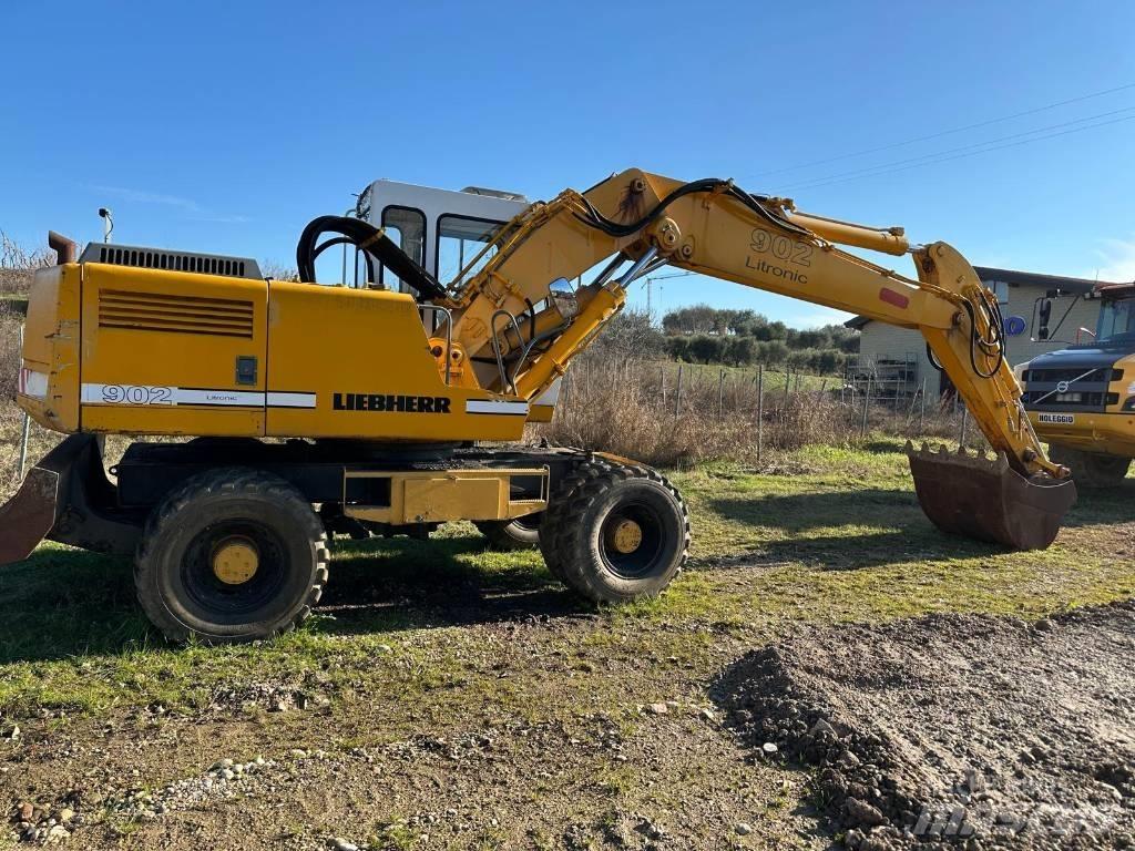 Liebherr 902 Колёсные экскаваторы