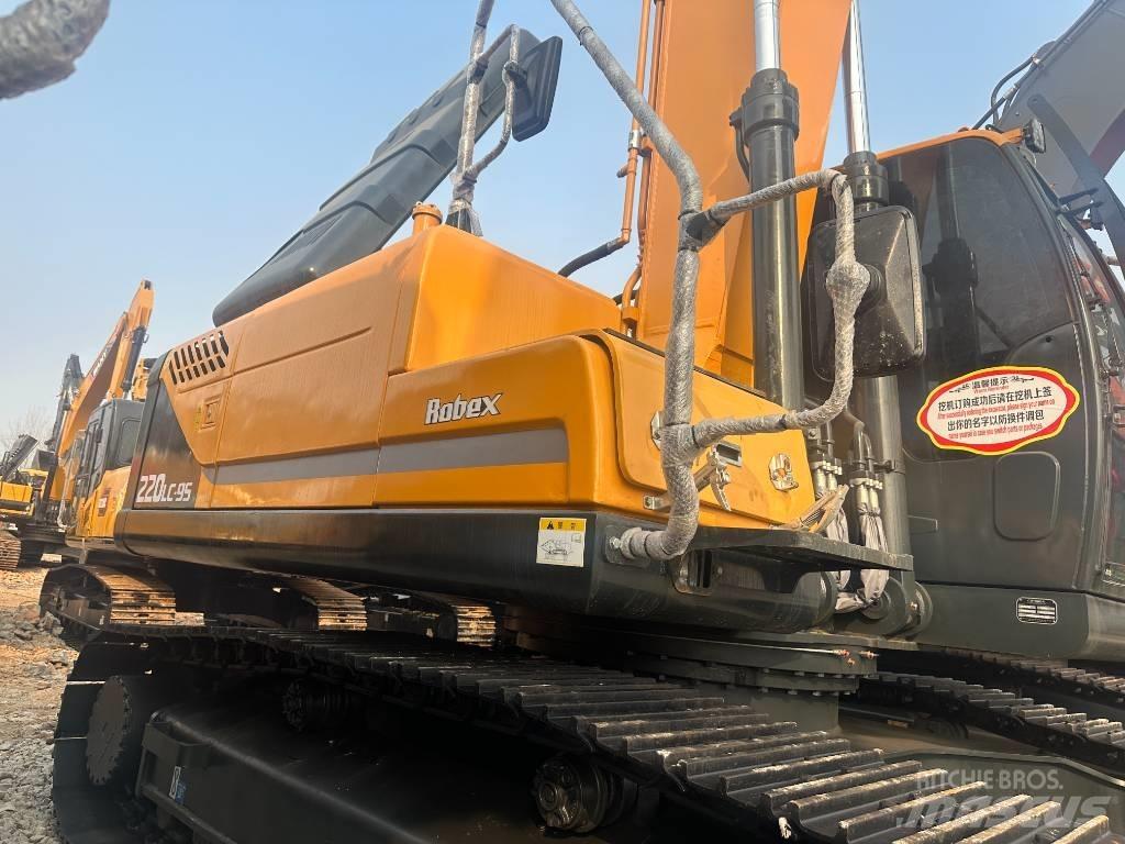 Hyundai R220LC-9S Гусеничные экскаваторы