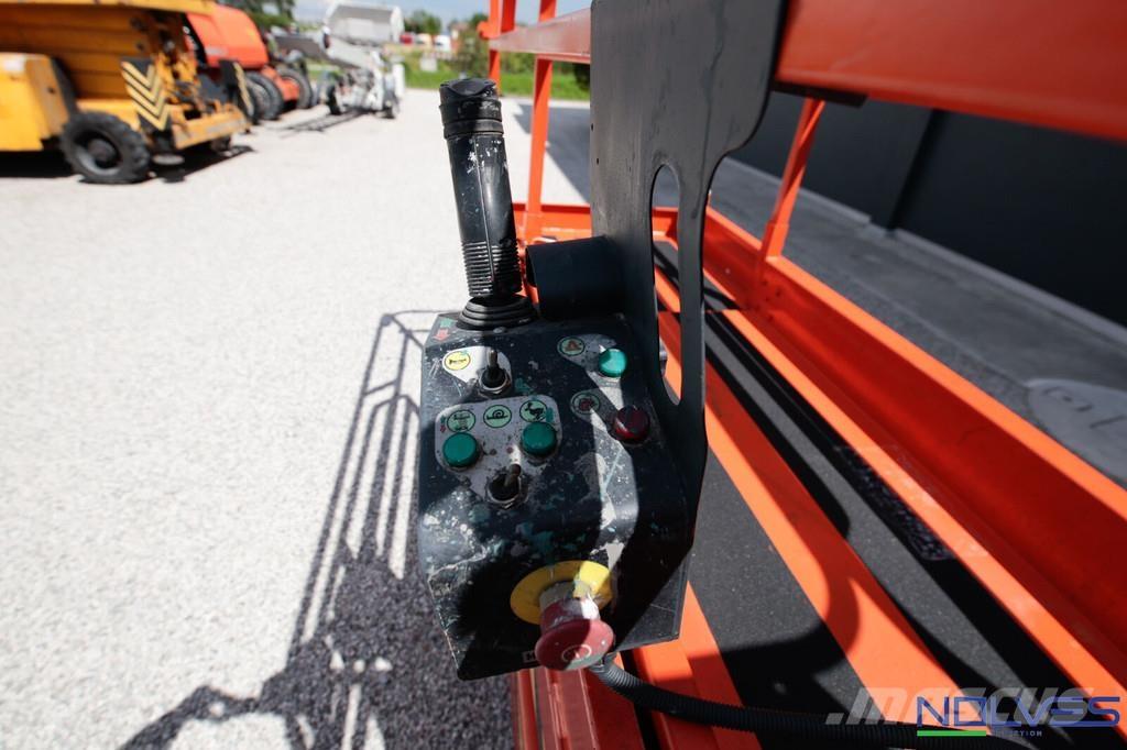 Haulotte COMPACT8 Ножничные подъемники