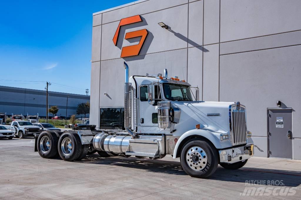 Kenworth W900 Седельные тягачи