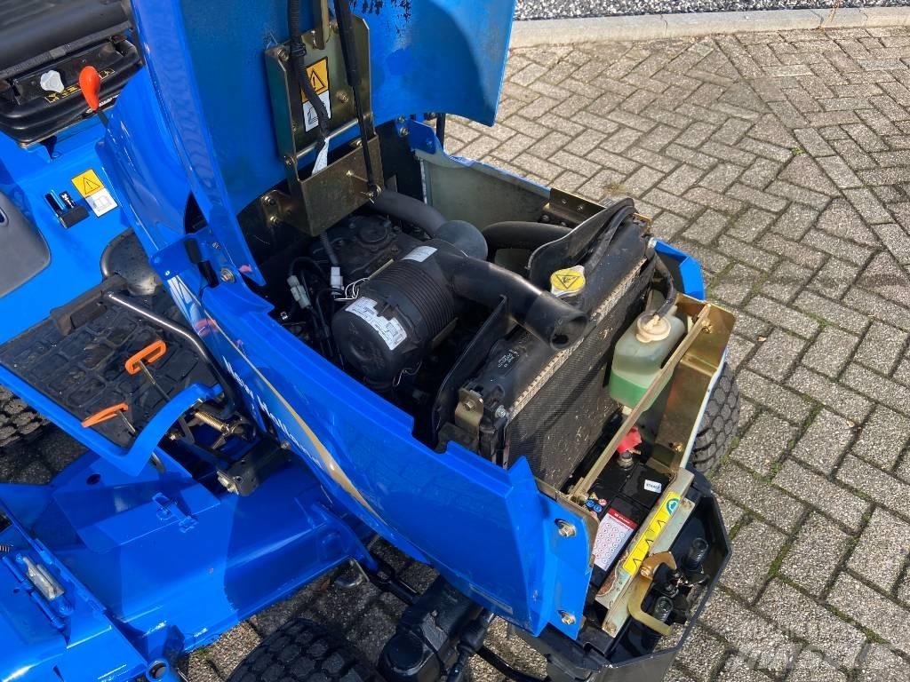 New Holland TZ 24 D Коммунальные тракторы