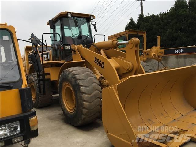CAT 966G Фронтальные погрузчики