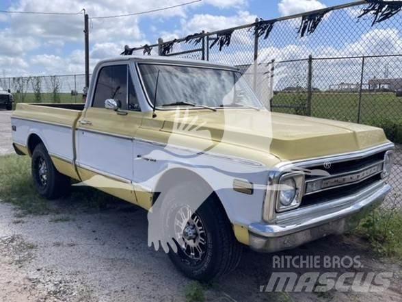 Chevrolet C10 Строительная техника - Другие