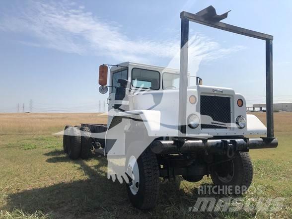 Diamond T M13 Шасси с кабиной