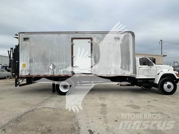 Ford F800 Строительная техника - Другие