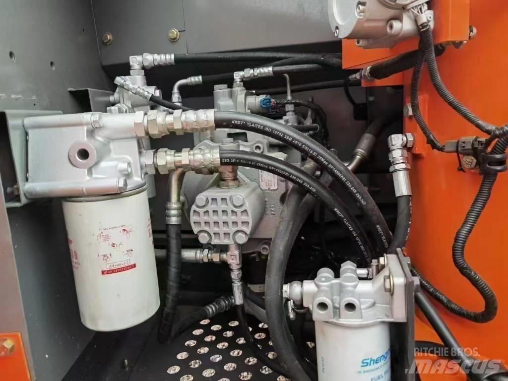 Hitachi 120 Гусеничные экскаваторы