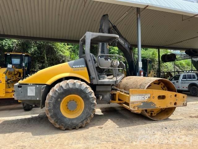 Volvo sd105DX Уплотнители грунта