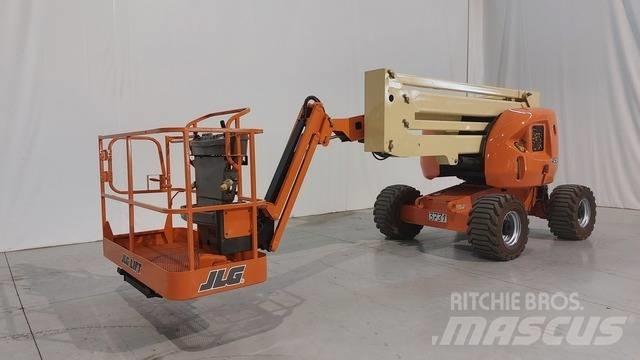 JLG 450 AJ Коленчатые подъемники