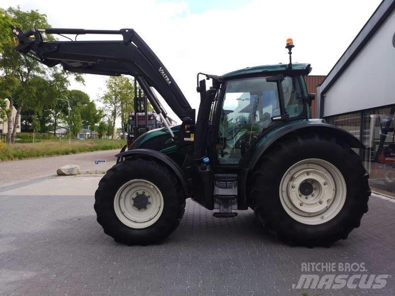 Valtra N134 A Трактора