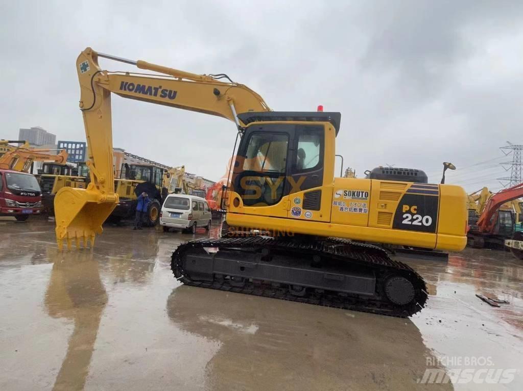 Komatsu PC 220-8 Гусеничные экскаваторы
