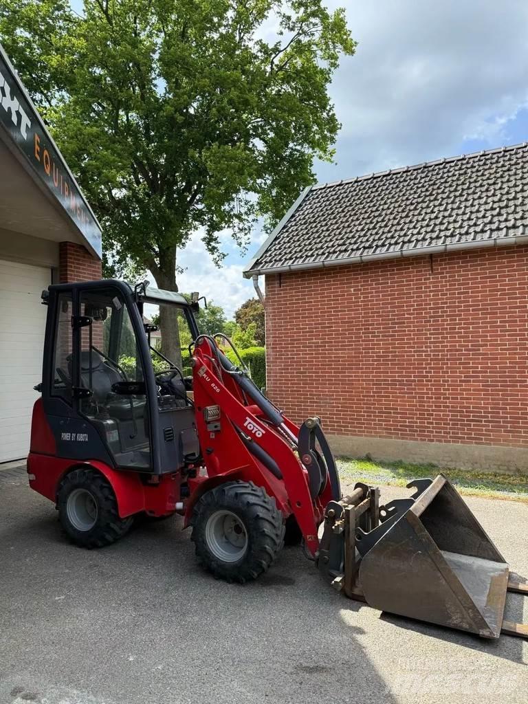 Kubota Toyo 826 Мини-экскаваторы