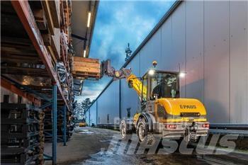 Paus TSL 9075 Телескопические фронтальные погрузчики
