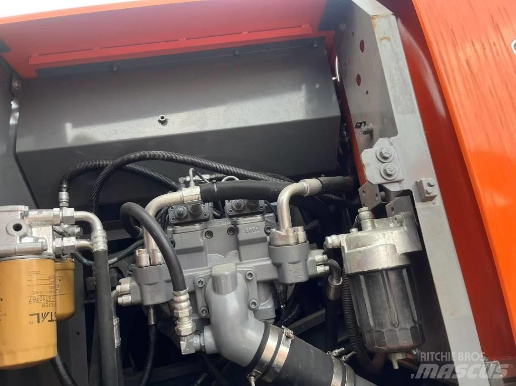 Hitachi zx200 Гусеничные экскаваторы