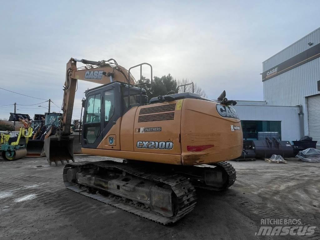 CASE CX 210 D Гусеничные экскаваторы