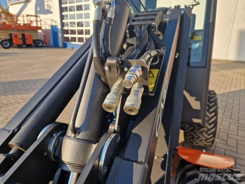 Cast Loaders 825D Телескопические погрузчики