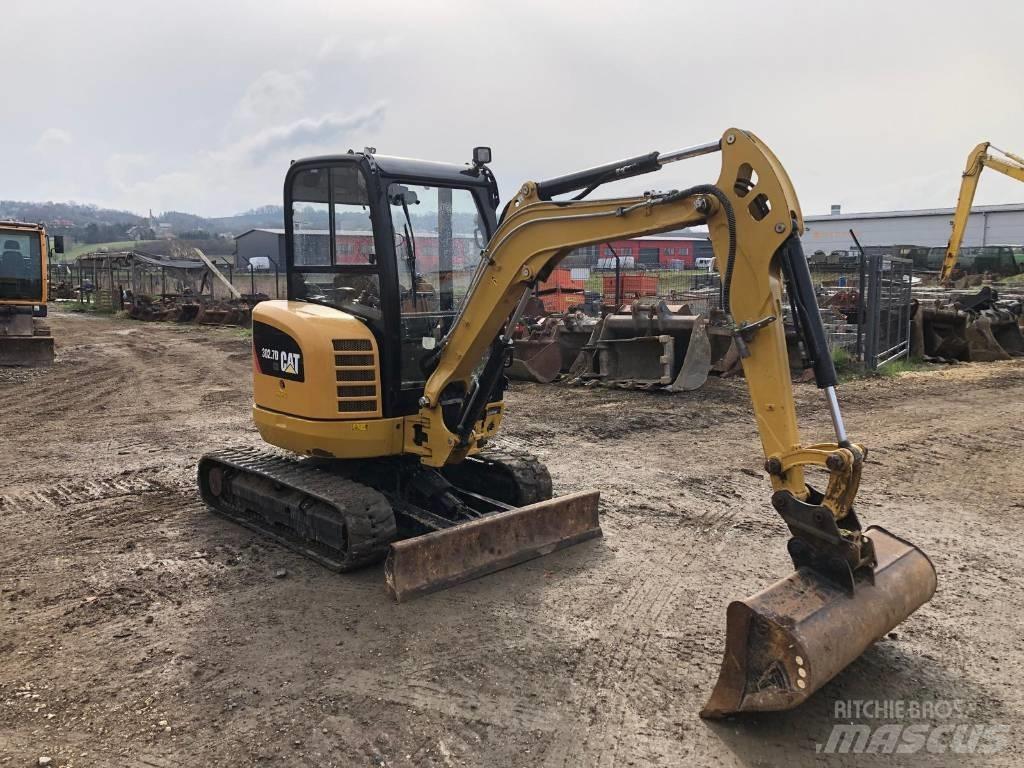 CAT 302.7 D Мини-экскаваторы