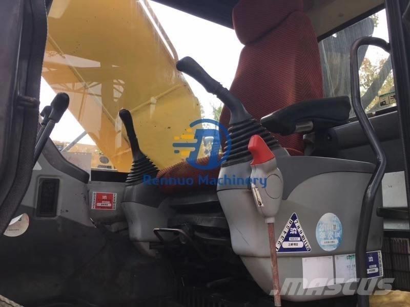 Komatsu PC210-7 Гусеничные экскаваторы