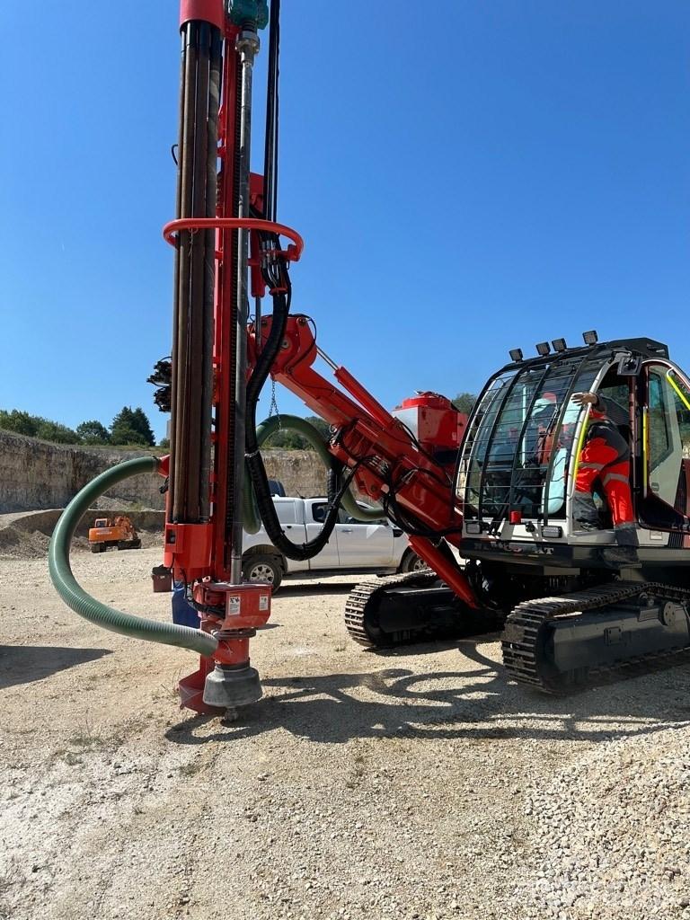 Sandvik DI 200 Гусеничные буровые установки