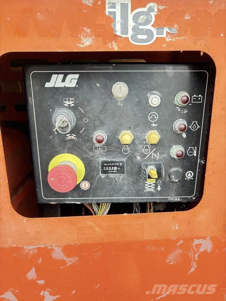 JLG 260 mrt Ножничные подъемники