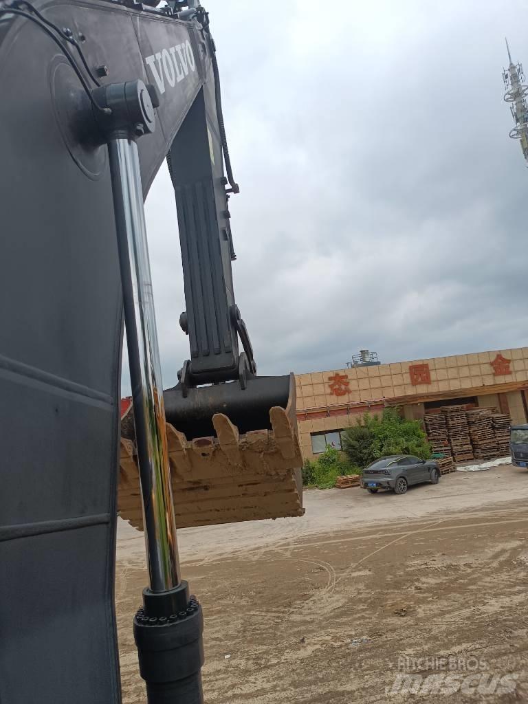 Volvo EC350DL Гусеничные экскаваторы