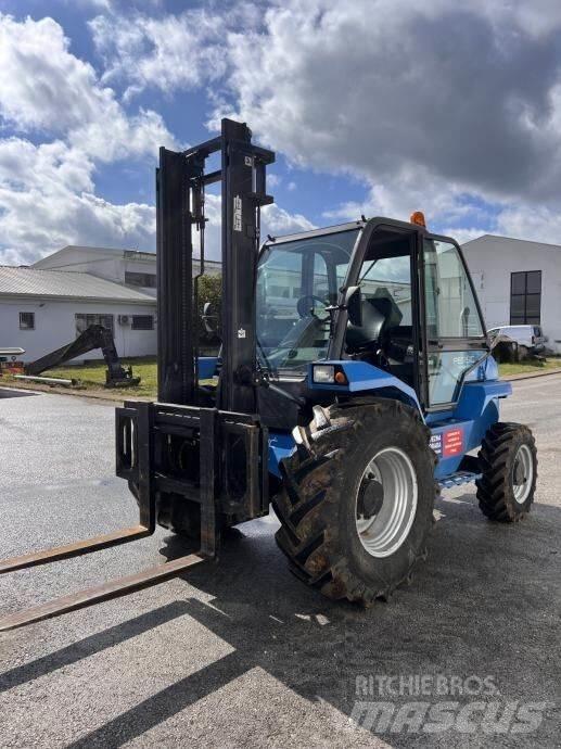 Manitou MC30-4W Внедорожные погрузчики