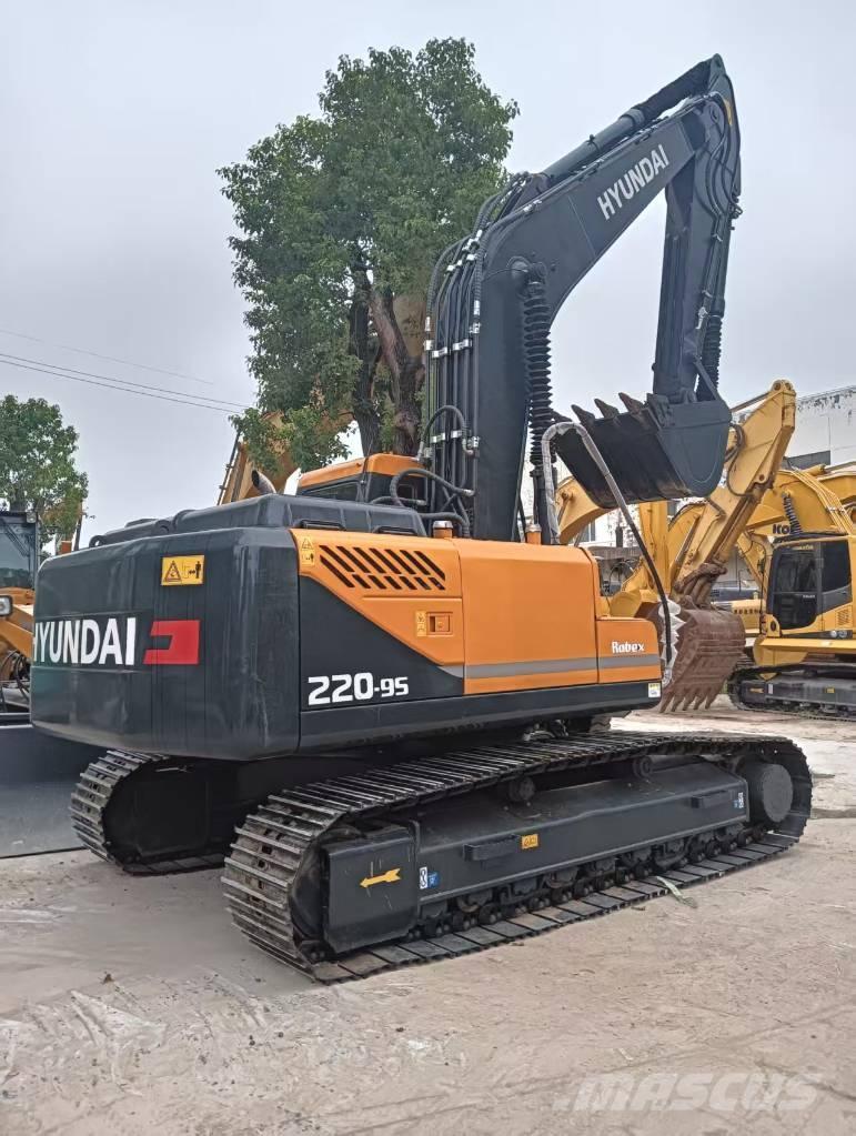 Hyundai 220 LC-9S Гусеничные экскаваторы